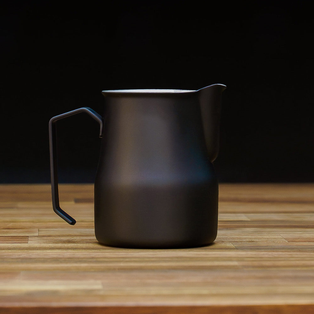 motta 500ml milk jug black on table