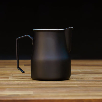 motta 500ml milk jug black on table