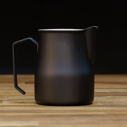 motta 750ml milk jug black on table