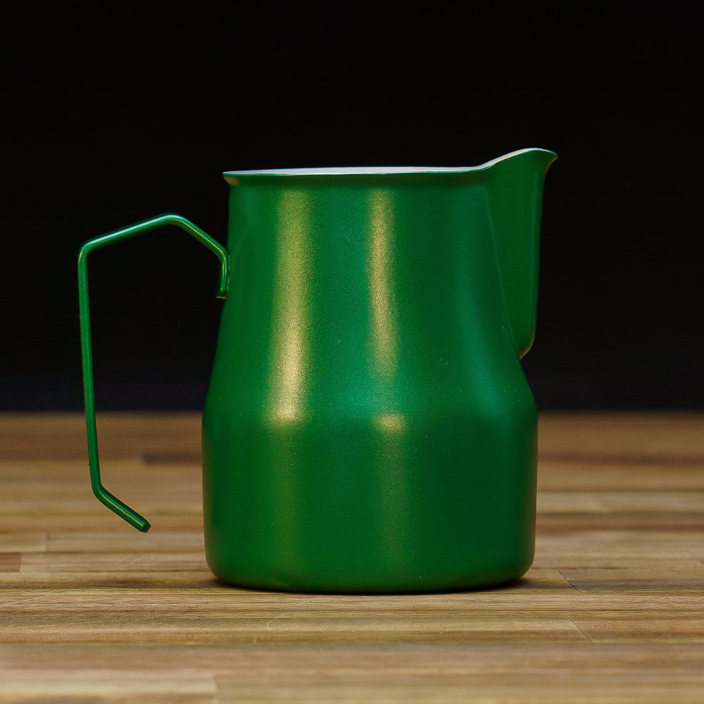 motta 750ml milk jug green on table